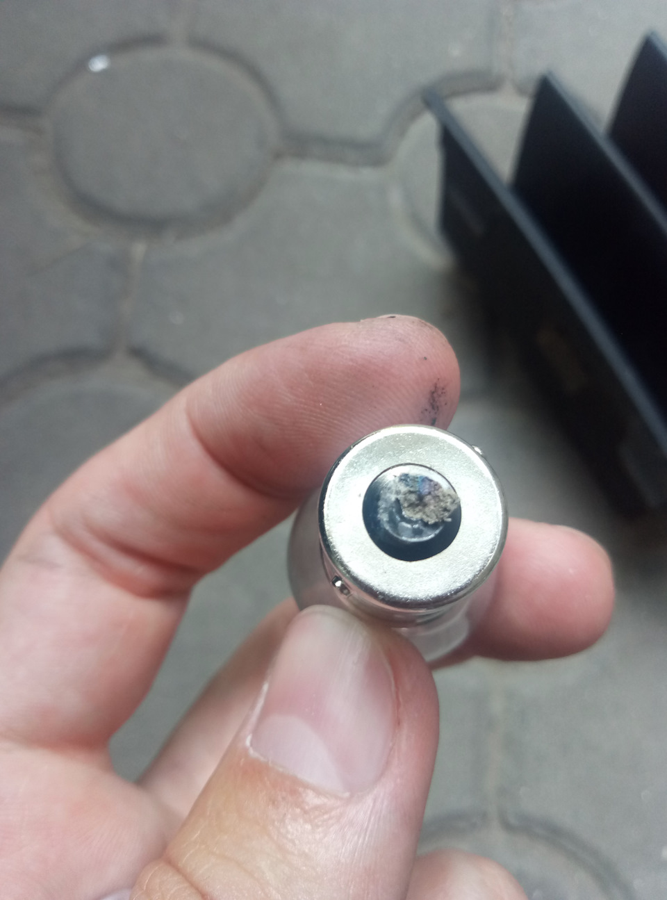Заміна лампочок у ходових вогнях 1
