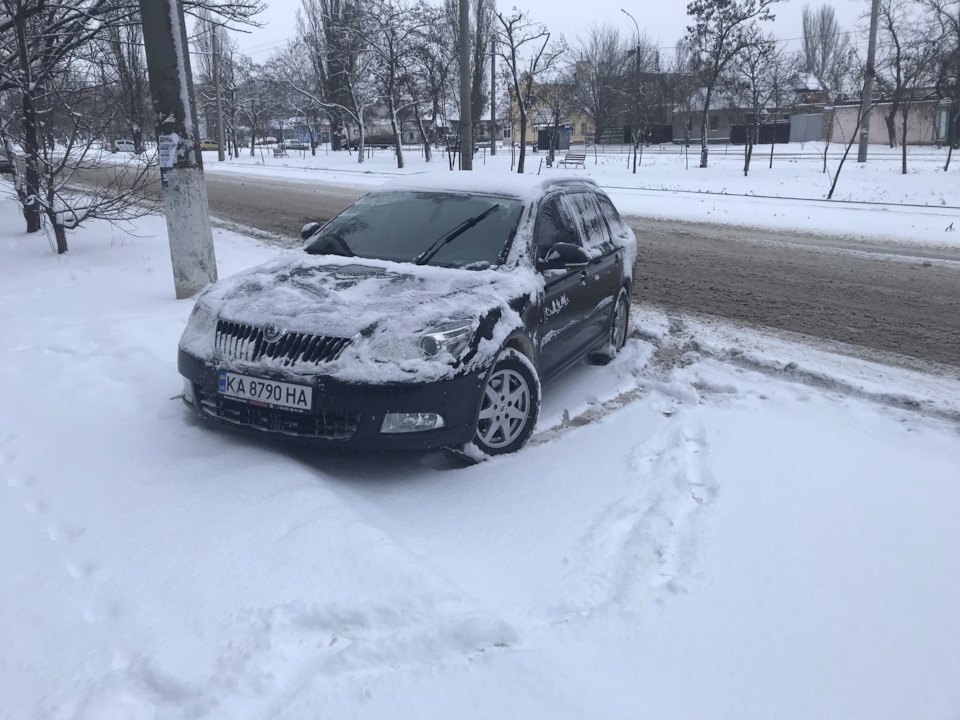 Встановлення вогнегасника у штатне місце 1