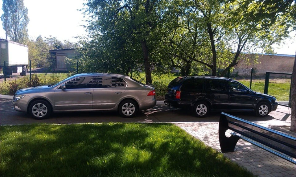 Skoda Octavia Tour VS Skoda Superb