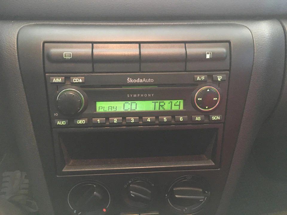 Питання про проведення CD changer Octavia tour
