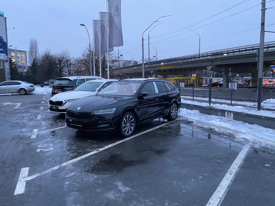 235/45 r18 на заводські диски.