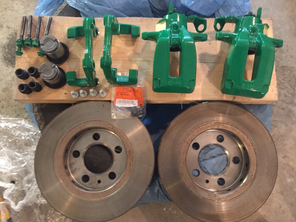 Sell: Гальма задні ВЕНТЕЛЮВАНІ Lucas 256 мм (Audi original) Репост будь ласка! 1