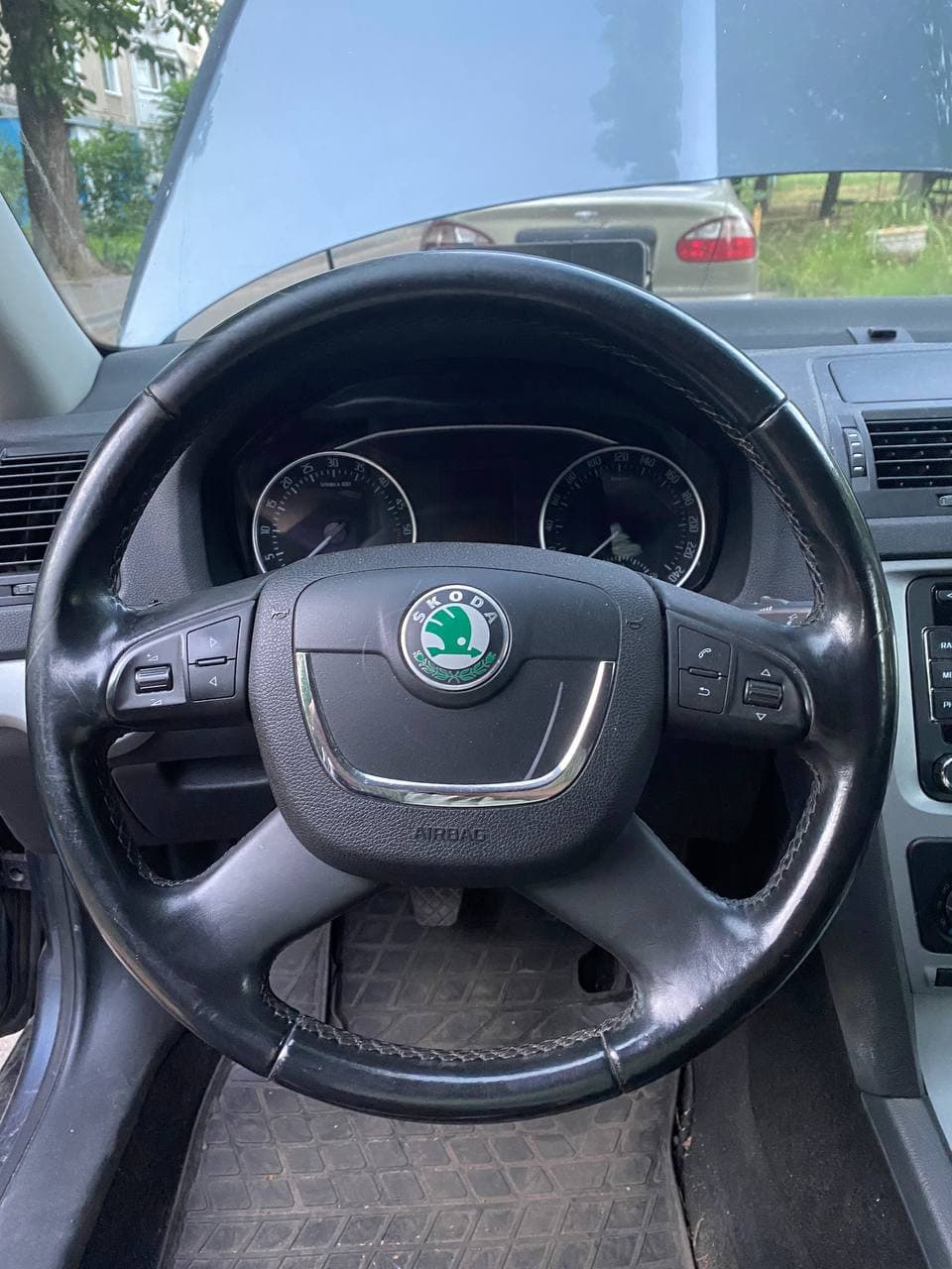 Встановлення мультикеру нового зразка зі Skoda Octavia A7 на Skoda Octavia A5 3
