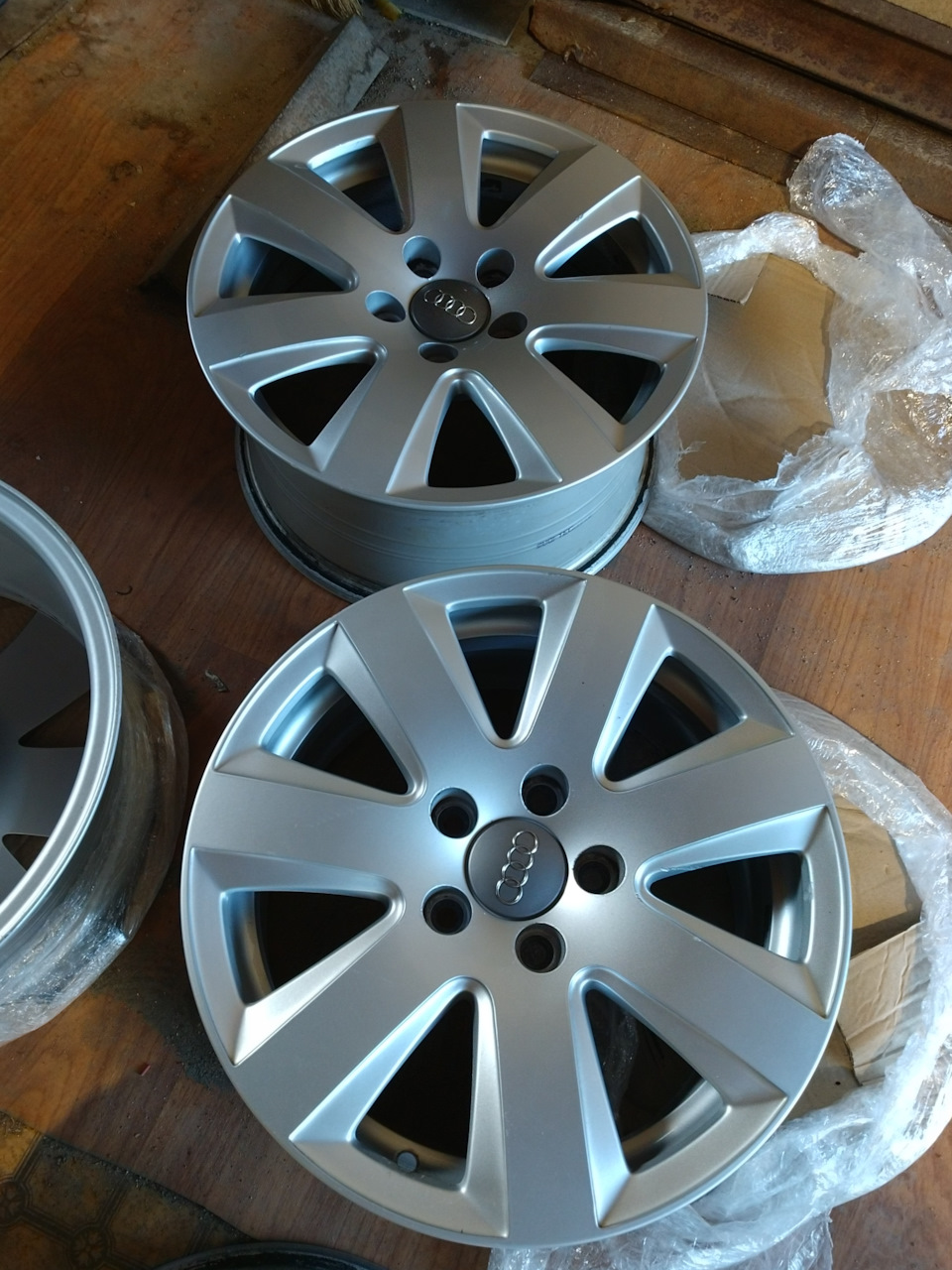 4F0 601 025 AJ 3