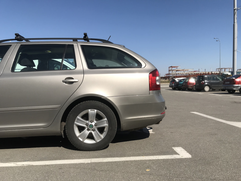 Пневмобалони в задні пружини Skoda Octavia A5 2