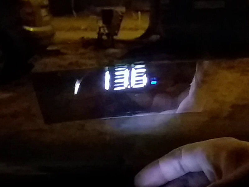 Китайська проекція HUD M8 2