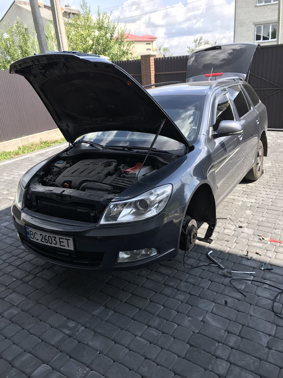 Датчик зносу гальмівних колодок 4