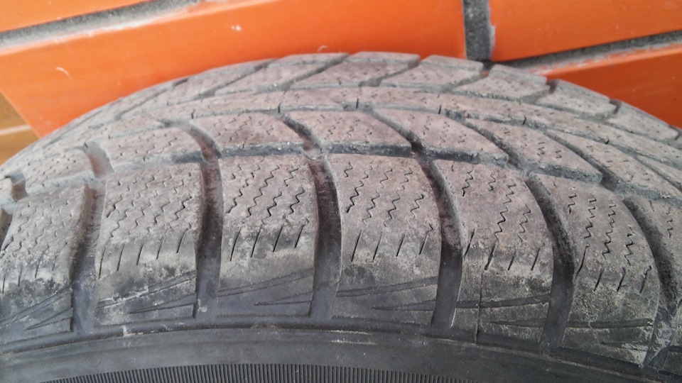 Продам комплект Hankook Winter I*cept RS R-15 4