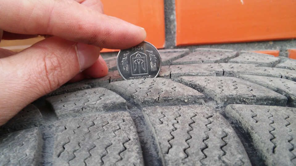Продам комплект Hankook Winter I*cept RS R-15 5