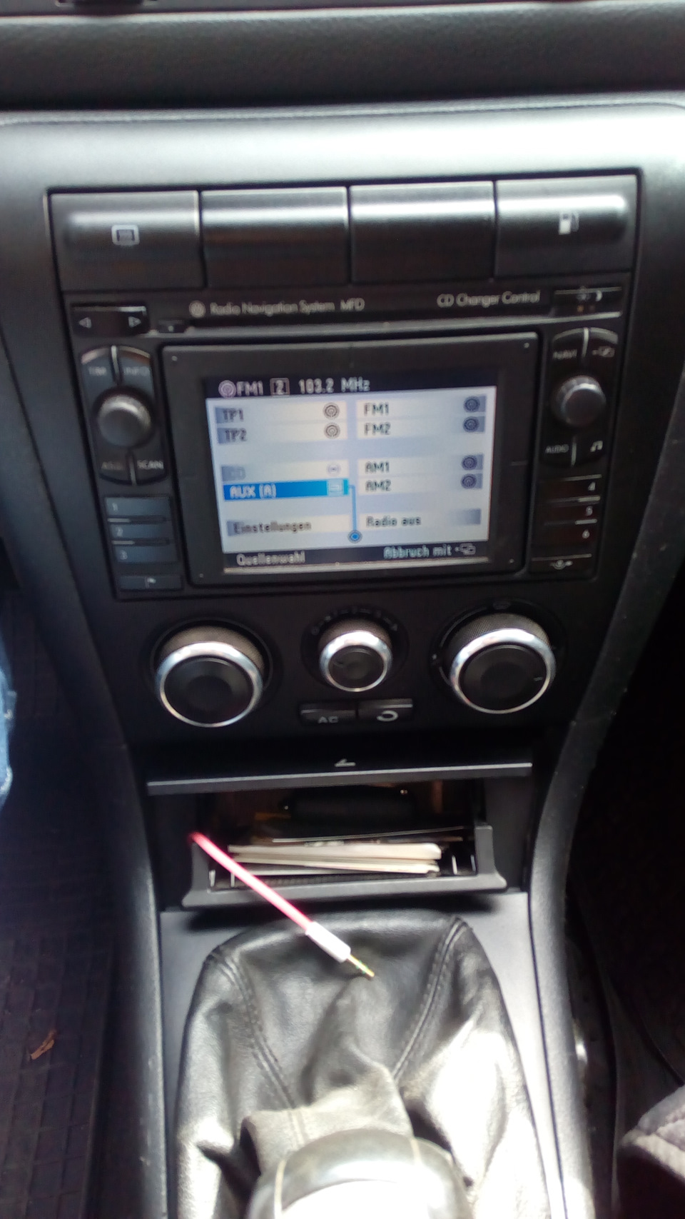 RNS MFD + AUX 4