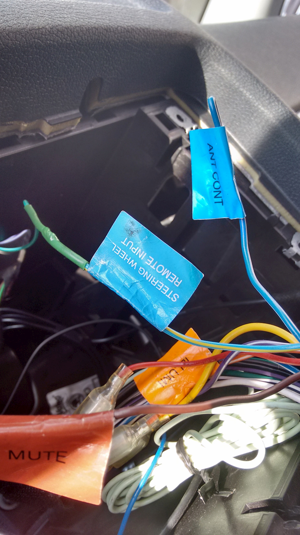 Прикладка мультикеру від Skoda A7 та його прив'язка до Kenwood DNX520VBT 5