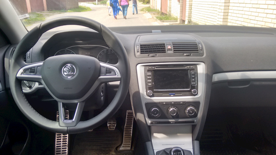 Прикладка мультикеру від Skoda A7 та його прив'язка до Kenwood DNX520VBT 4