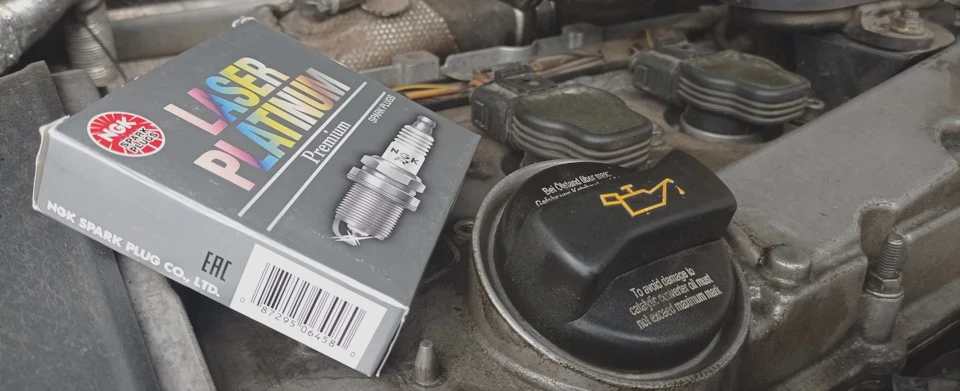 Зміна свічок запалювання на PFR6Q NGK