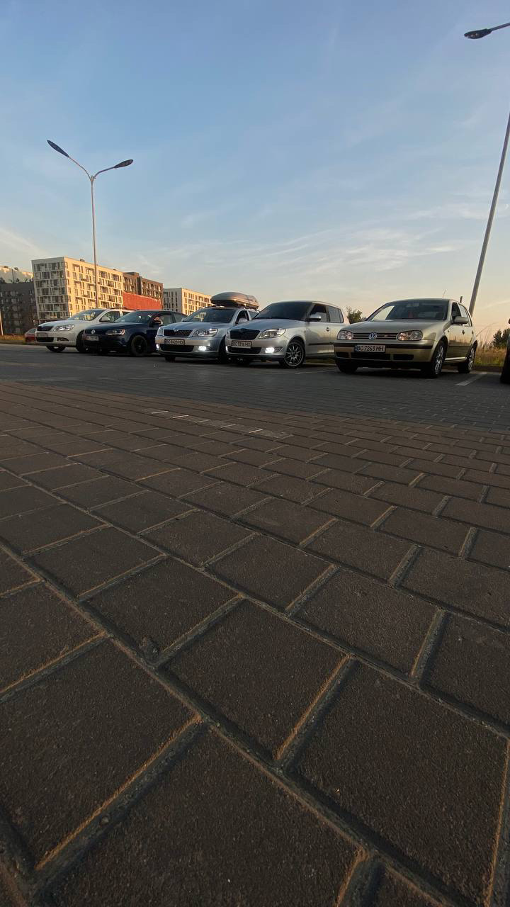 Подорож у місто Львів, Зустріч з клубом) 2