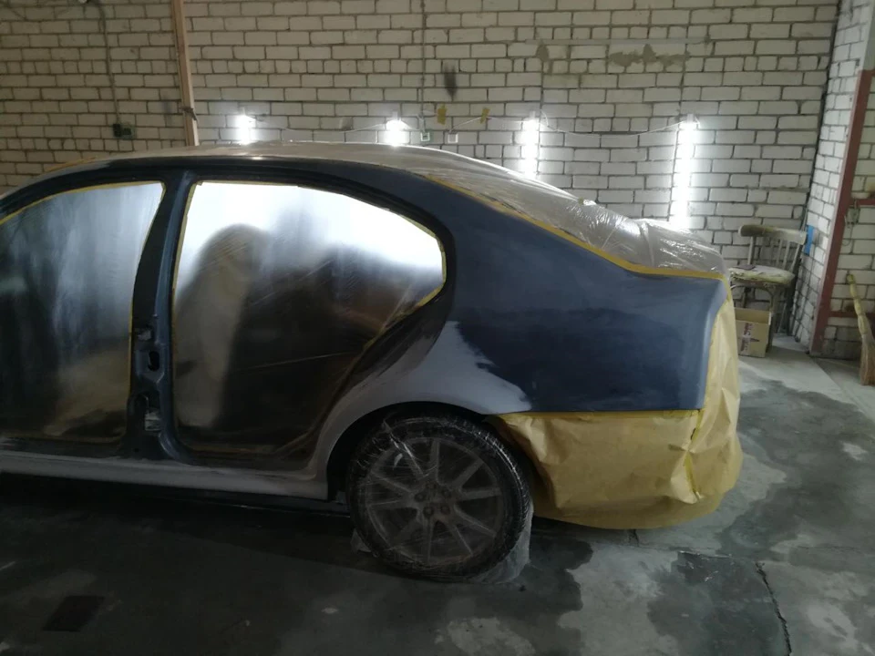 Повне перефарбування кузова.