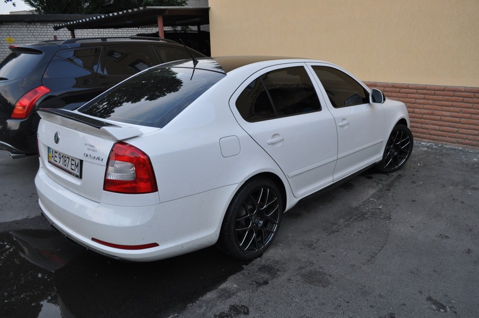 Yokohama Parada Spec-2 PA01 5