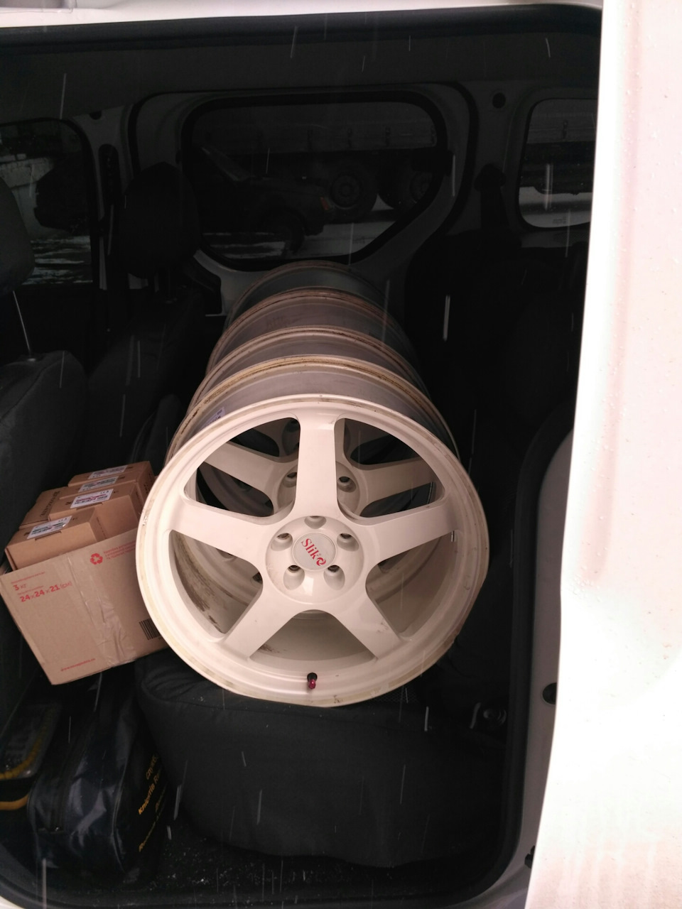 Довгоочікуване кування Slik R18 5