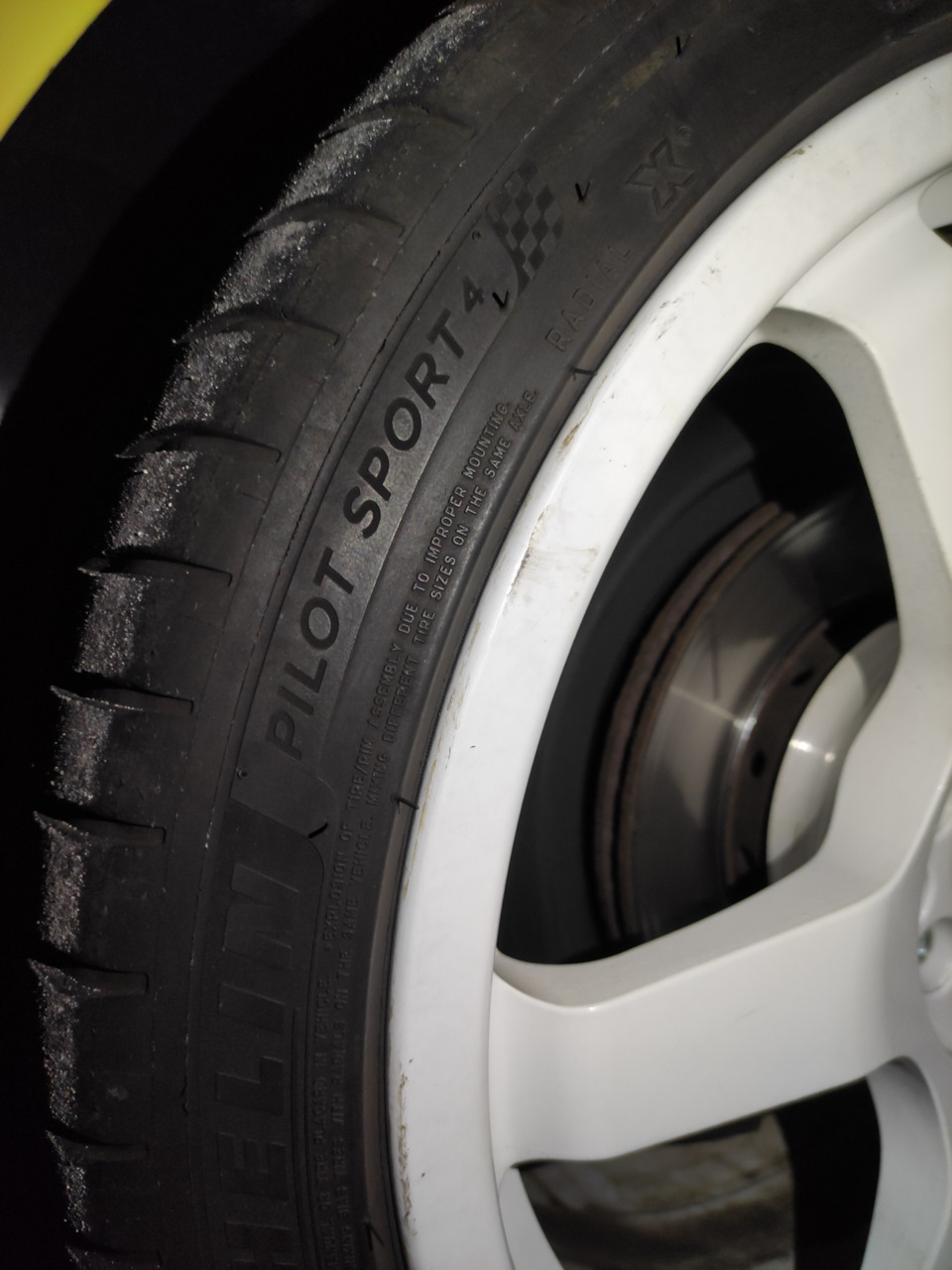 Не витримав, купив і взув Michelin pilot sport 4 на 18ки 3