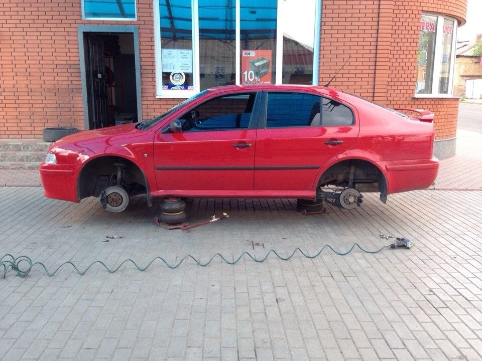 Нова гума Nitto Invo 225/45 R 17