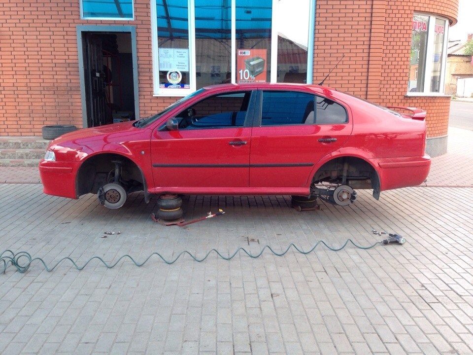 Нова гума Nitto Invo 225/45 R 17 1