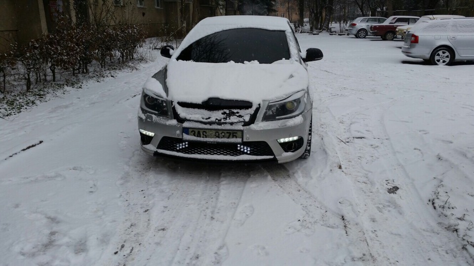 Трішки снігу 2