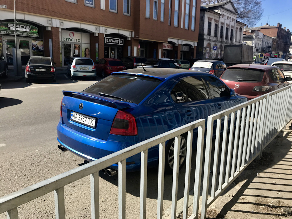 Спойлер на скло 🚘 2