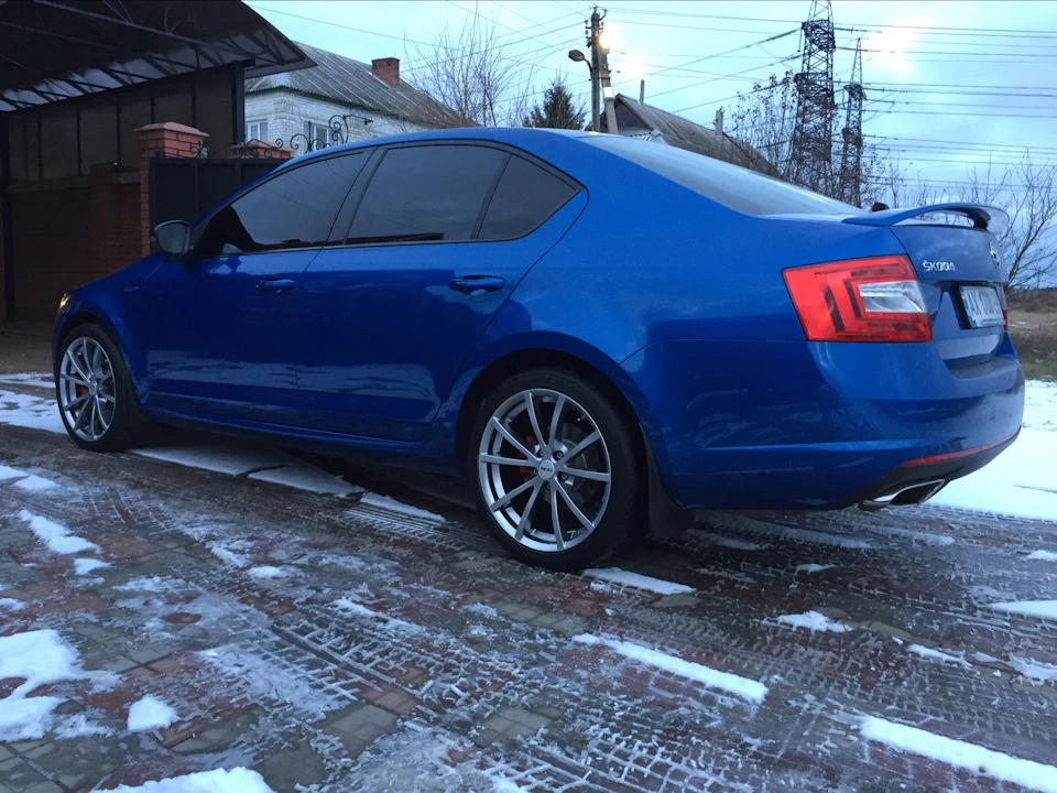 Готуй сани влітку або R18.