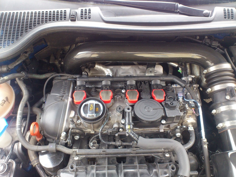 AUDI R8. Котушки +5HP 2