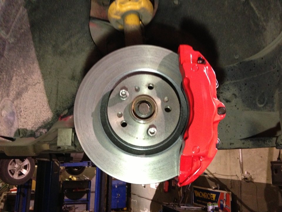 Brembo 6 pots 2