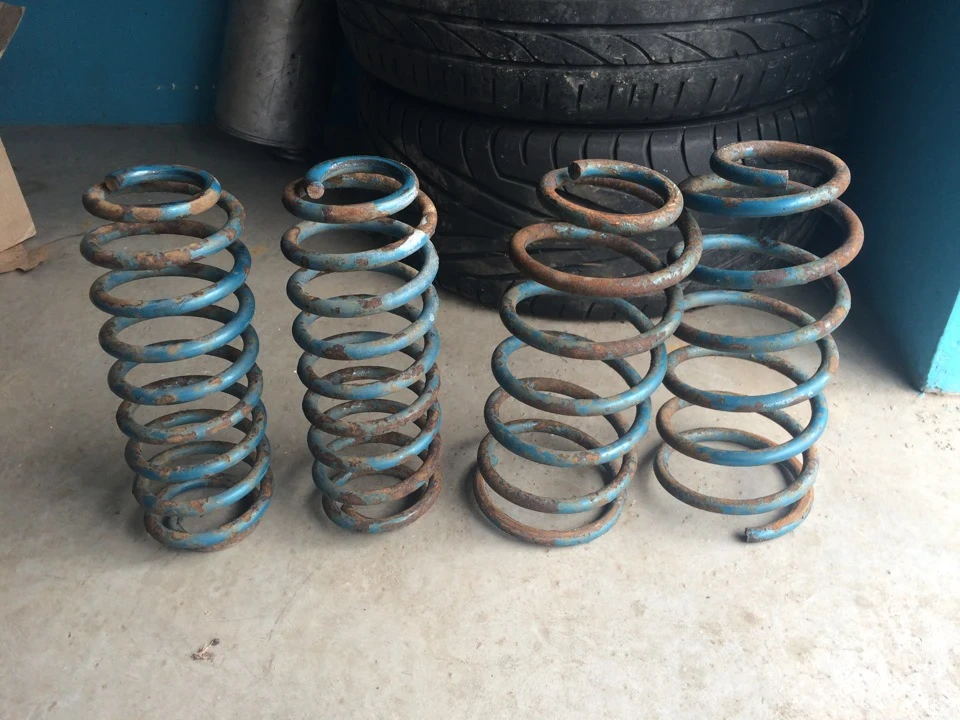 Продам пружини Koni Sport 40