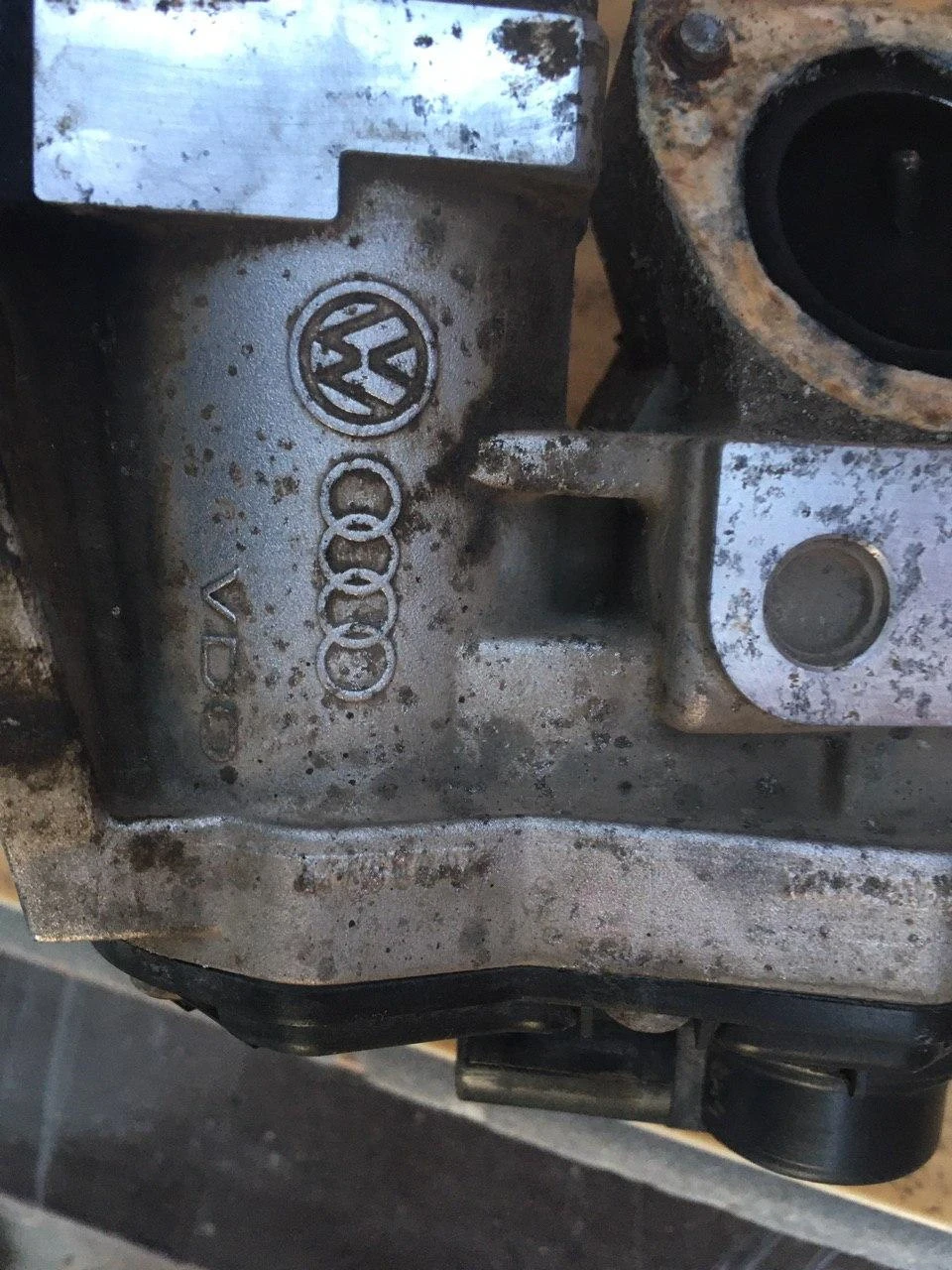 Видалення EGR та каталізаторів, прошивка двигуна.