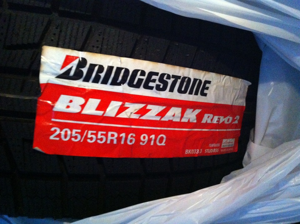 Зимові тапки Bridgestone Blizzak Revo 2 3