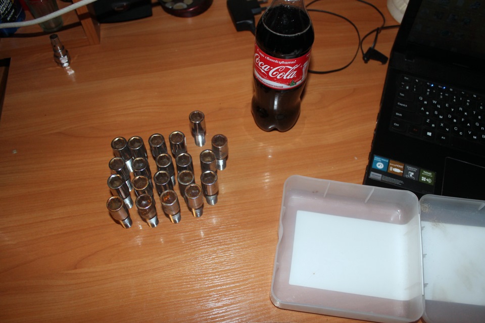 Coca-Cola vs іржа 1