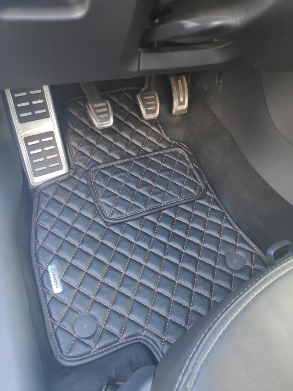 Килимки VIP 1