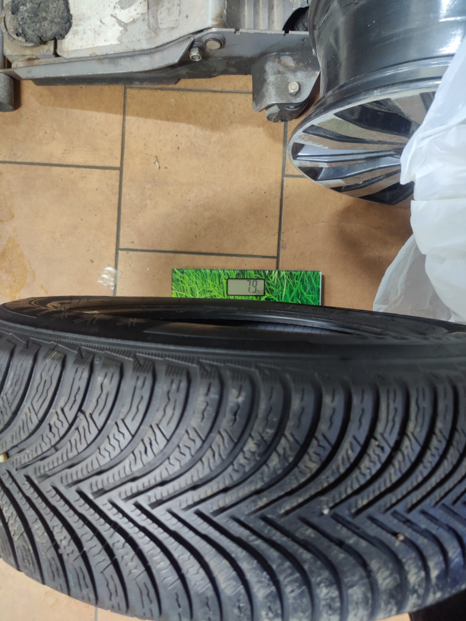 Michelin alpine 5 зважування гуми та дисків 2