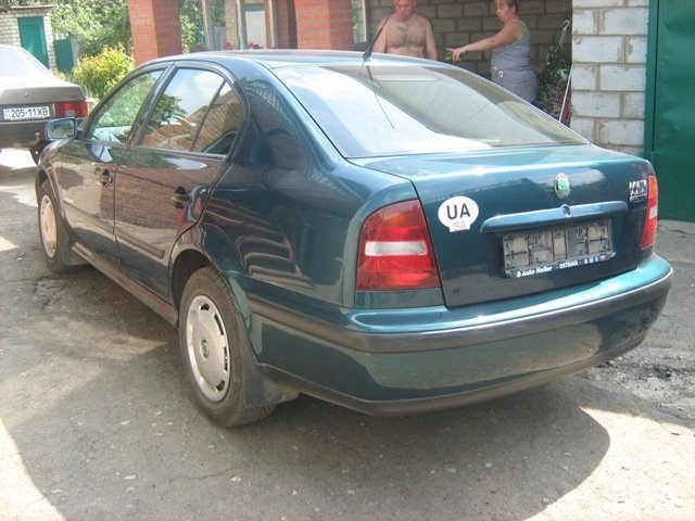 наткнувся на фото машини в день покупки)31,08,2010 4