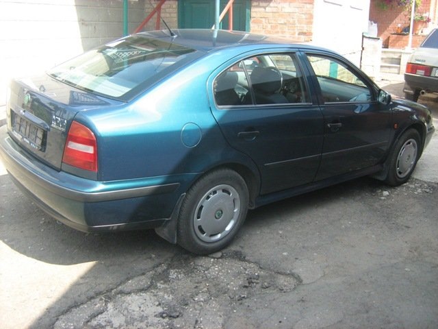 наткнувся на фото машини в день покупки)31,08,2010 3