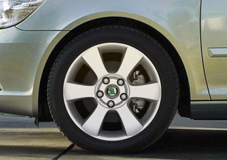 Колір фарби фірмових дисків Skoda