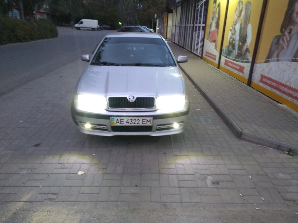 Лінзи у фари 3