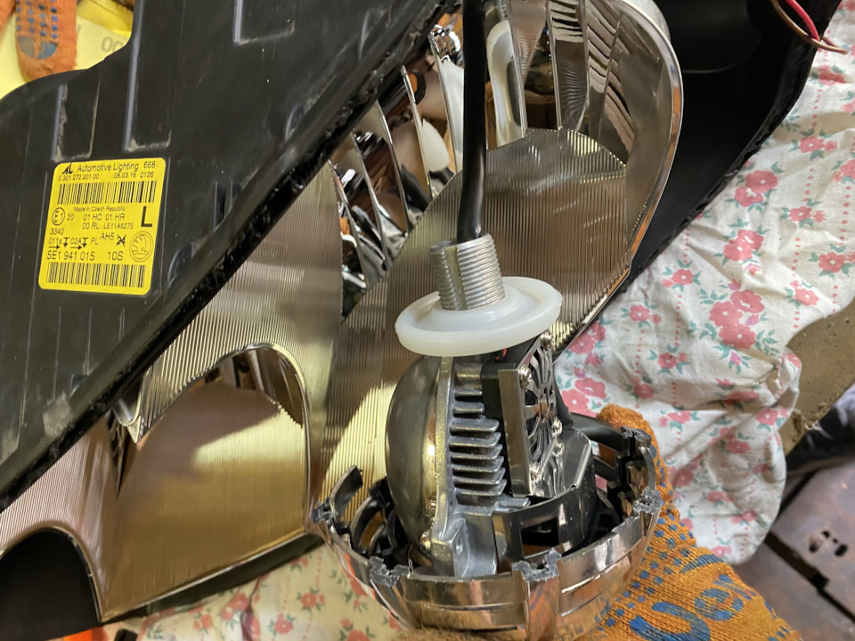 Самостійна установка Bi-led модулів AMS 2.5 4