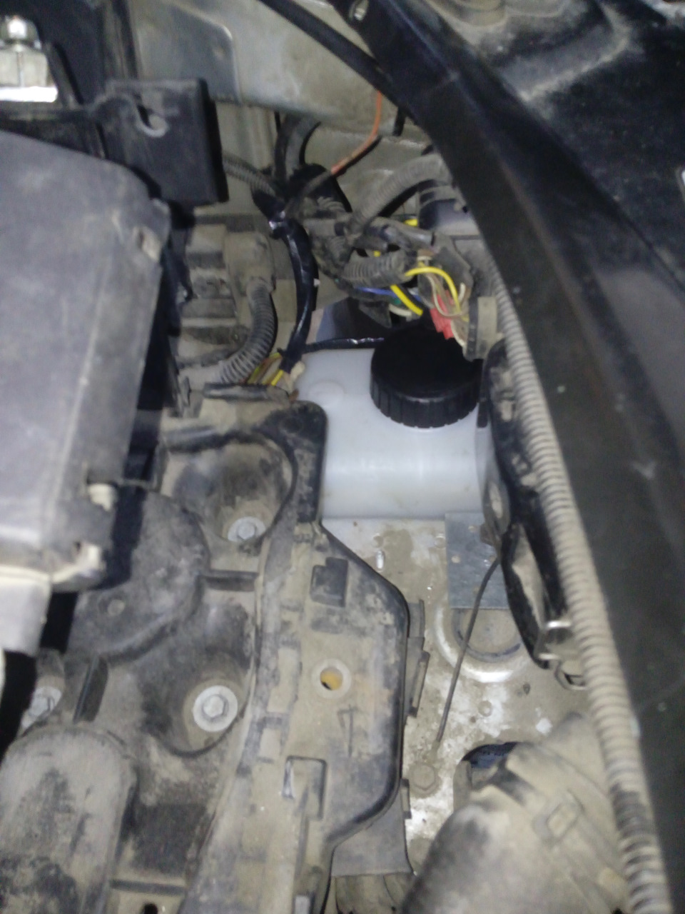 Метанол AEM 303350 на Шкода 1.8т на СТО STG VAG 4