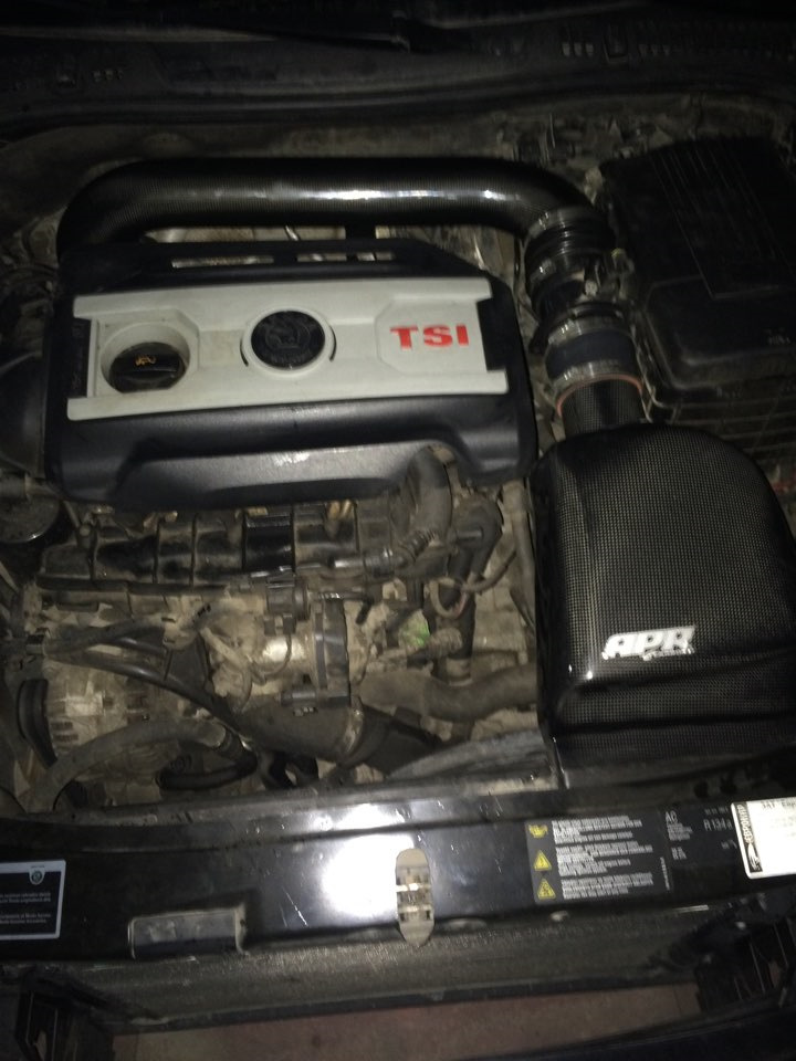 APR carbonio intake st2 1