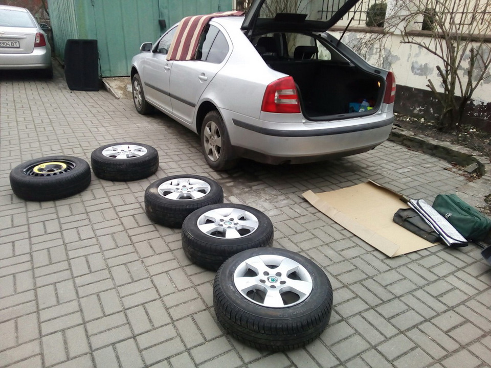 Оригінальні диски Skoda 5x112 R15 Octavia a5 3