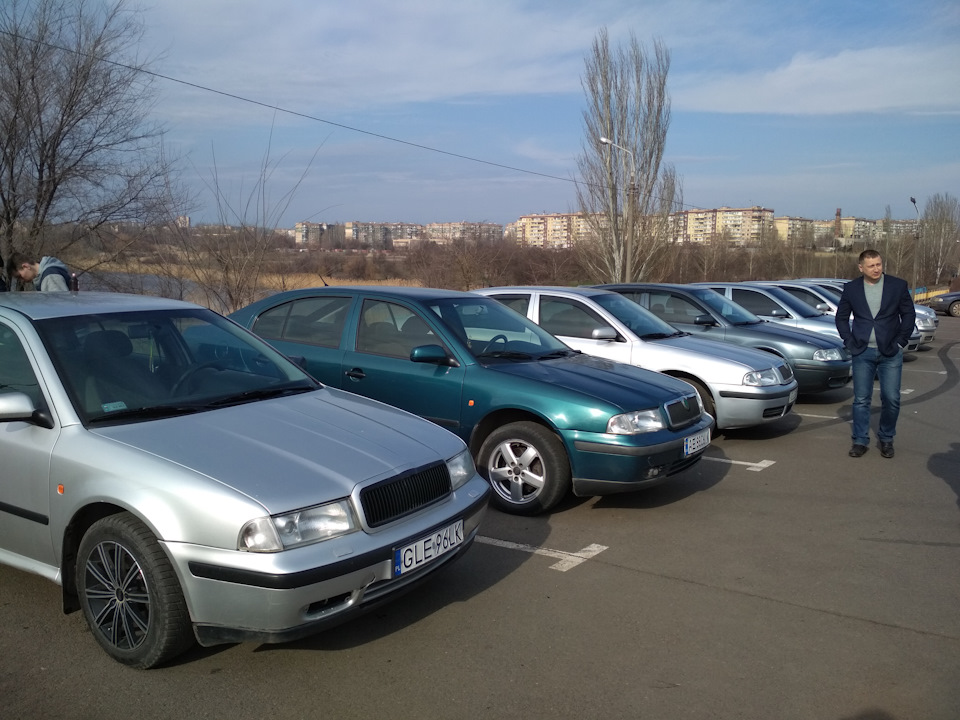 Перша офіційна зустріч, створеного клубу Кривий Ріг 3