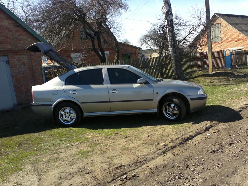 Настав час літнім тапкам) 2