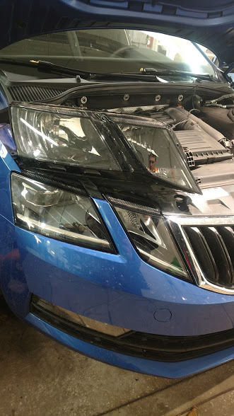 Встановлення світлодіодних фар Skoda Octavia A7 2