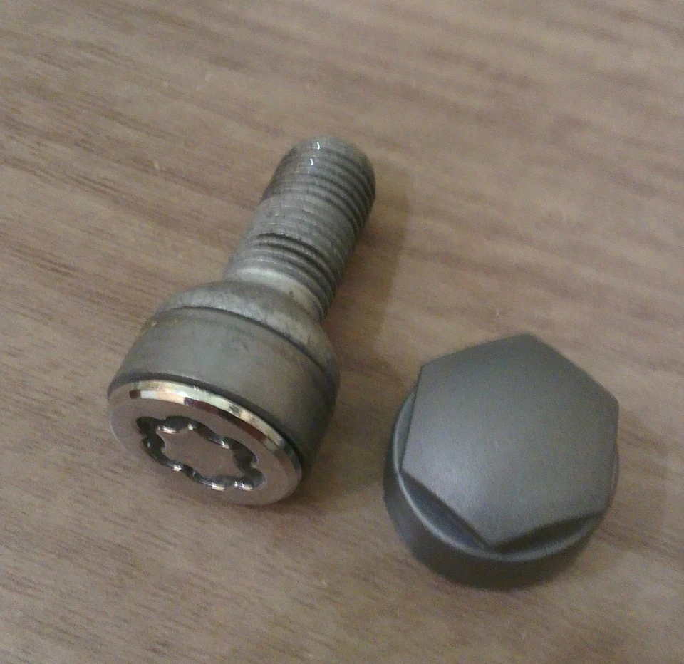 Ковпачки для секретів McGard 28018 SL