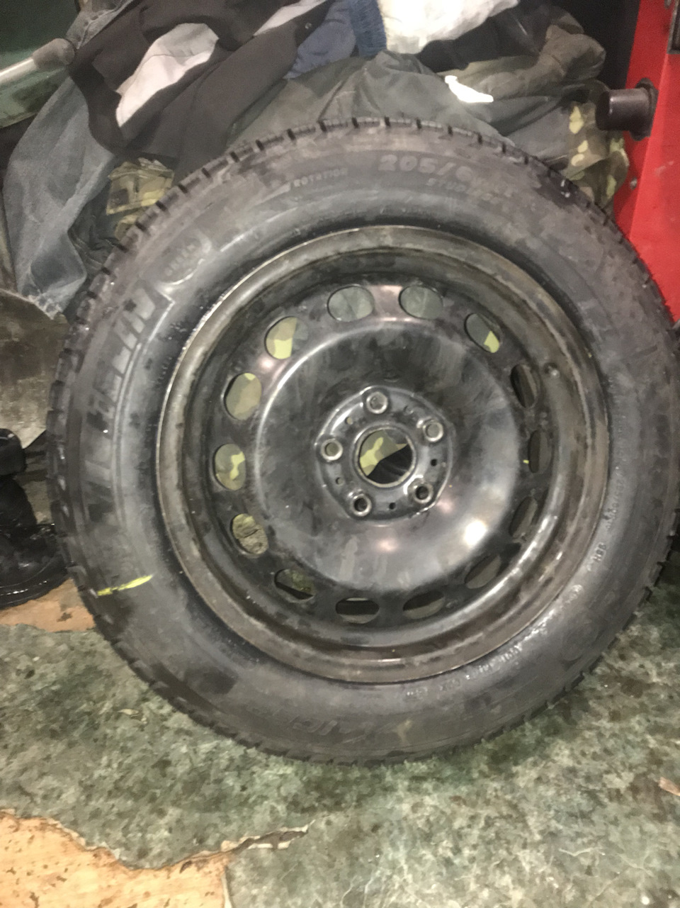Michelin X-Ice XI 3 205/60 R16 4