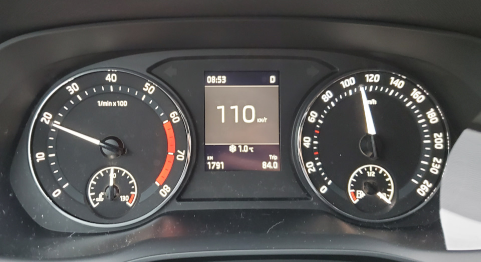 Обороти двигуна 1.4 у зв'язці з 8 ст айсин Skoda Octavia A8 2