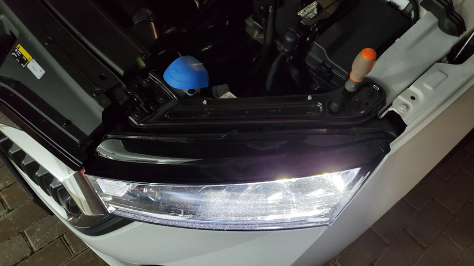 Регулювання ближнього світла фар octavia a8 2